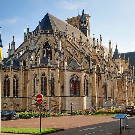 Hotel De Cleves Nevers Kültér fotó