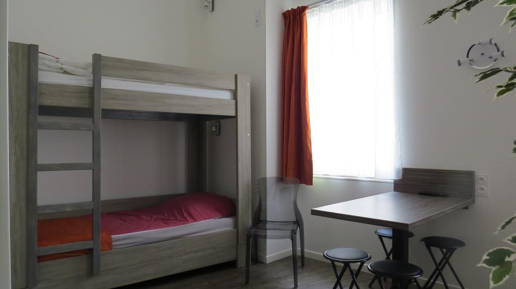 Hotel De Cleves Nevers Kültér fotó