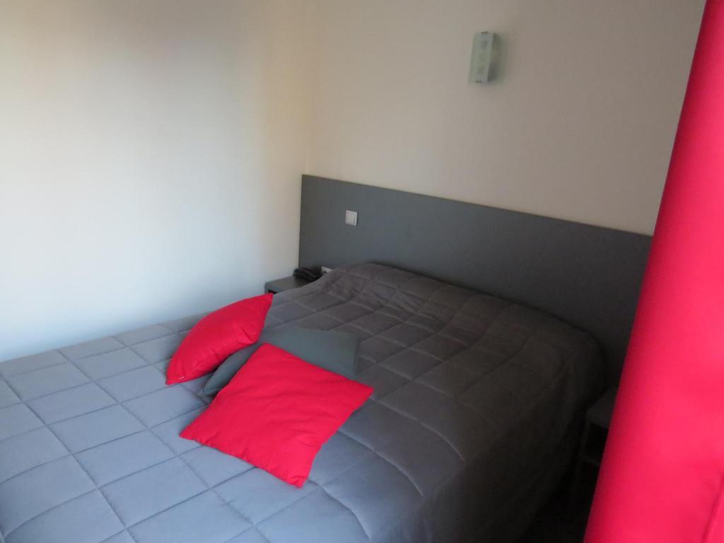 Hotel De Cleves Nevers Szoba fotó