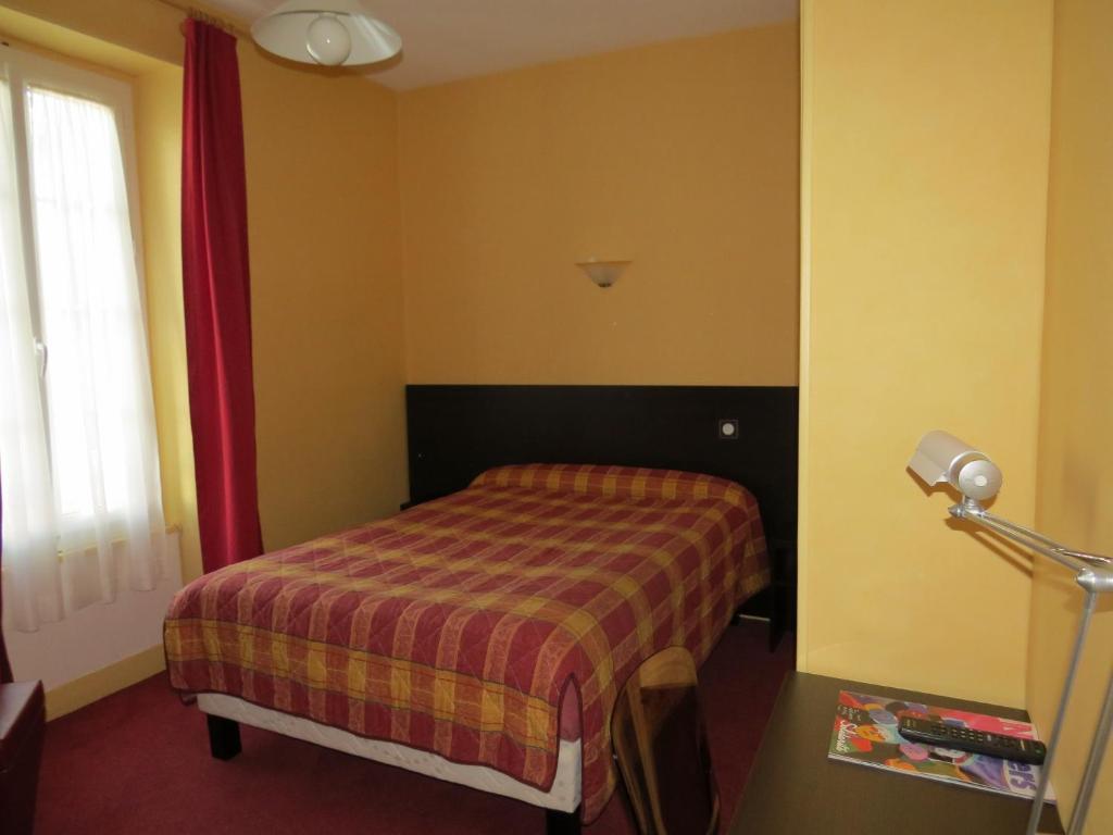 Hotel De Cleves Nevers Szoba fotó